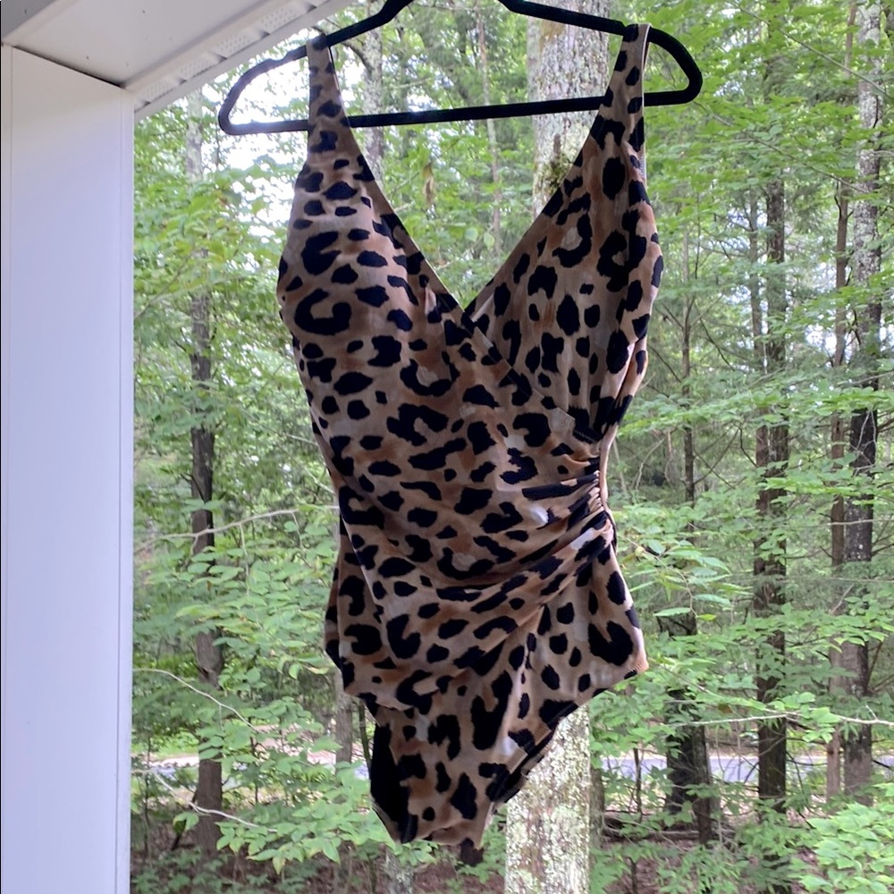 Gottex Animal Print One Piece Swimsuit NWOT - Picture 3 of 13